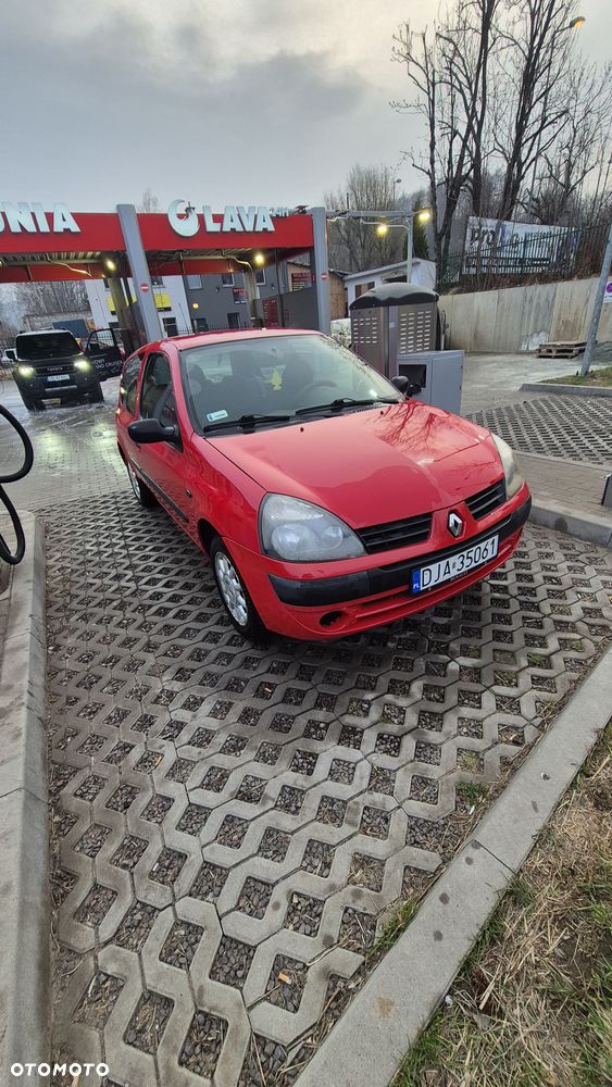 Renault Clio - 1