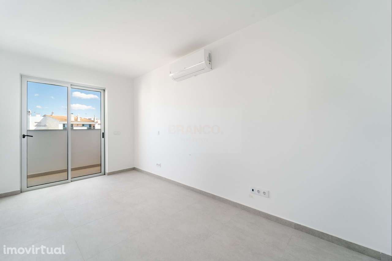 Penthouse T4 Moderna com Terraço Amplo | Atrium Lagoa, Centro de Lagoa - Grande imagem: 5/20