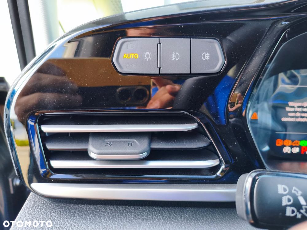 Ford Transit Connect - 14