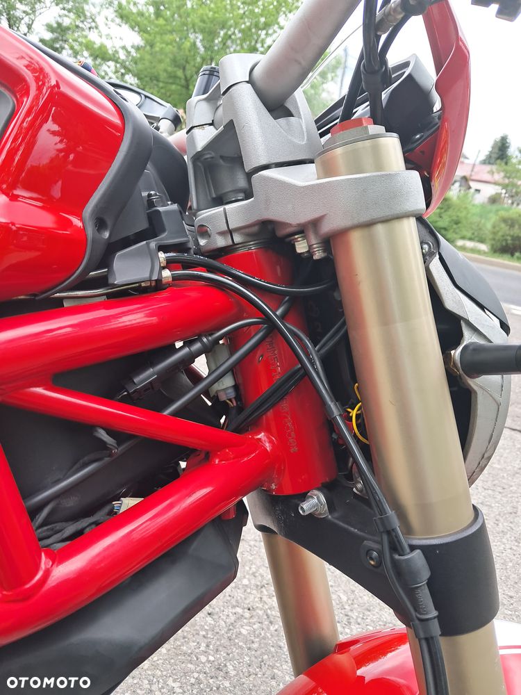 Ducati Monster - 22