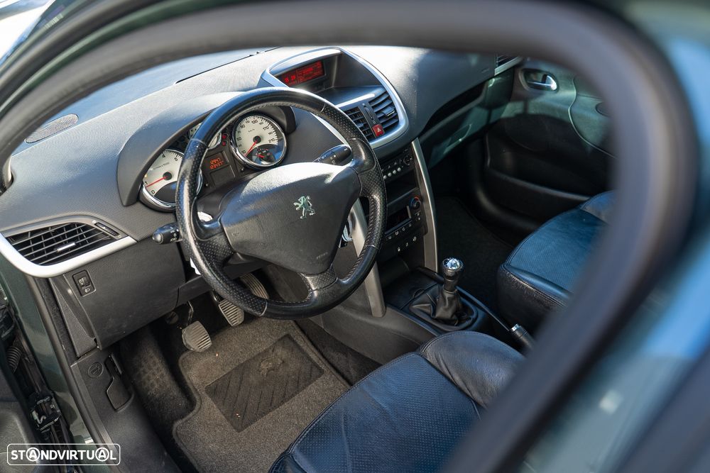 Peugeot 207 SW 1.4 Premium - 17