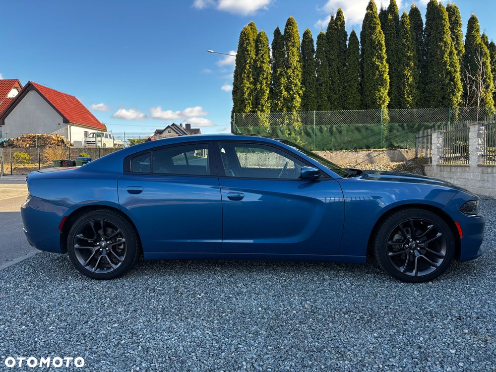 Dodge Charger - 4