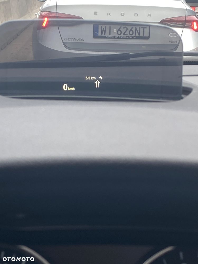BMW Seria 2 218i - 14