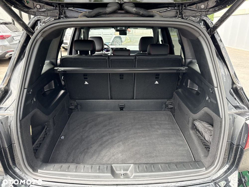 Mercedes-Benz GLB - 27