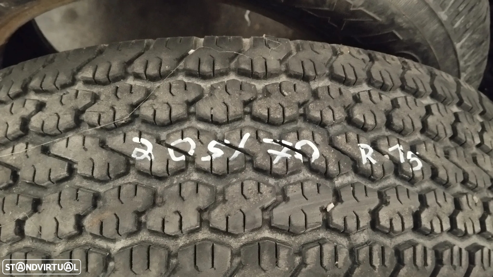 PNEUS 205/7R15 (SEMINOVOS) - 3