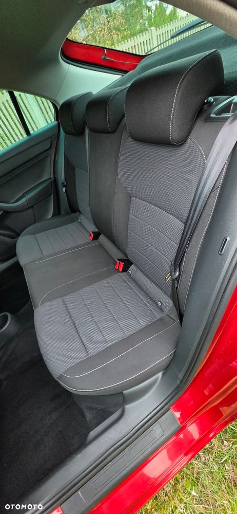 Skoda RAPID 1.6 TDI DPF Style - 9