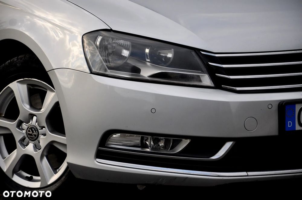 Volkswagen Passat Variant 2.0 Blue TDI DSG SCR Highline - 10