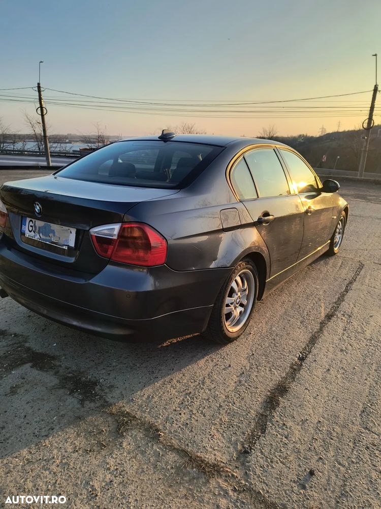 BMW Seria 3 320td compact - 5