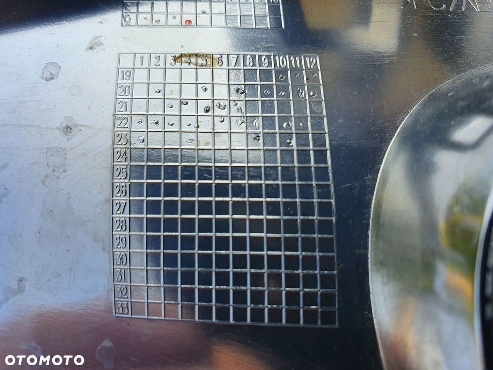 Mercedes SL A232 AMG tylna lewa listwa zderzaka rok 22- - 4