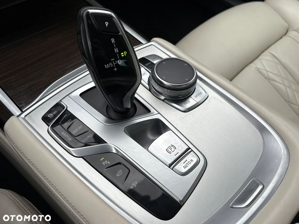 BMW Seria 7 730d xDrive - 17