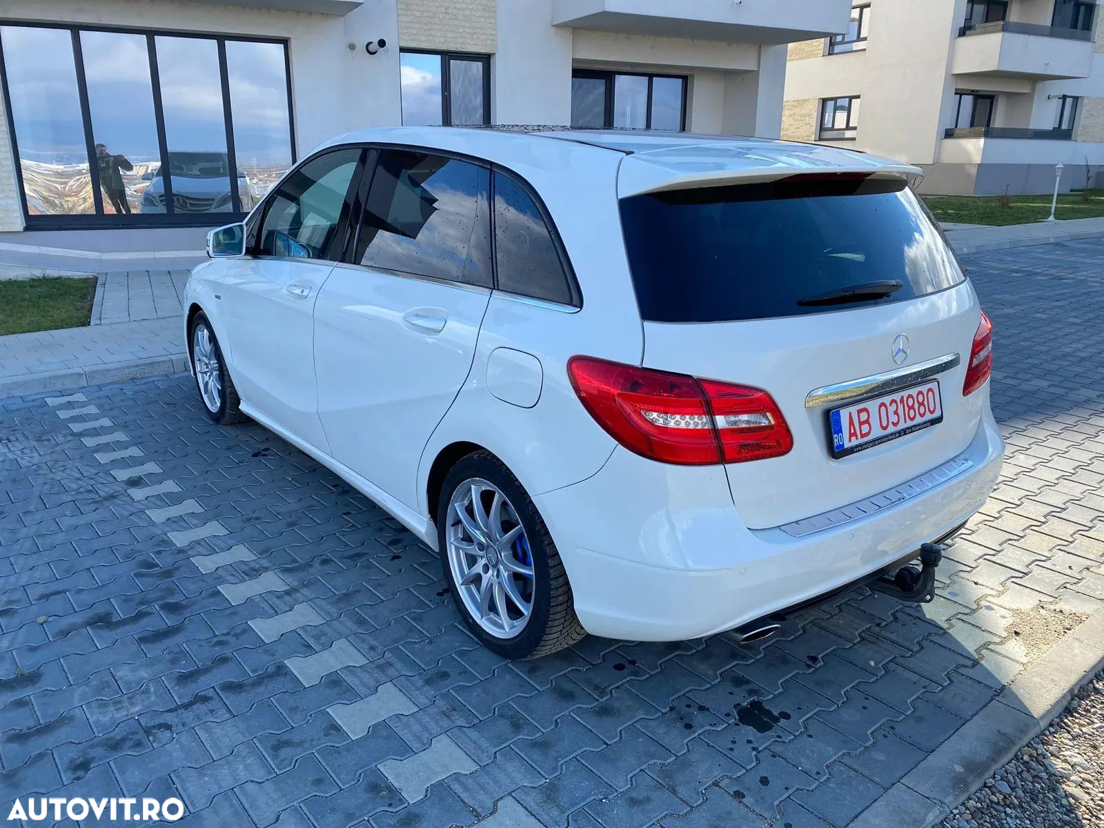 Mercedes-Benz B 200 CDI (BlueEFFICIENCY) 7G-DCT - 3