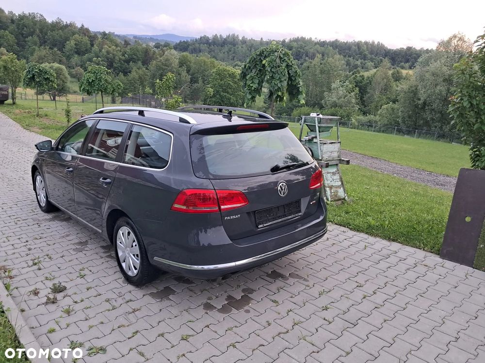 Volkswagen Passat - 2