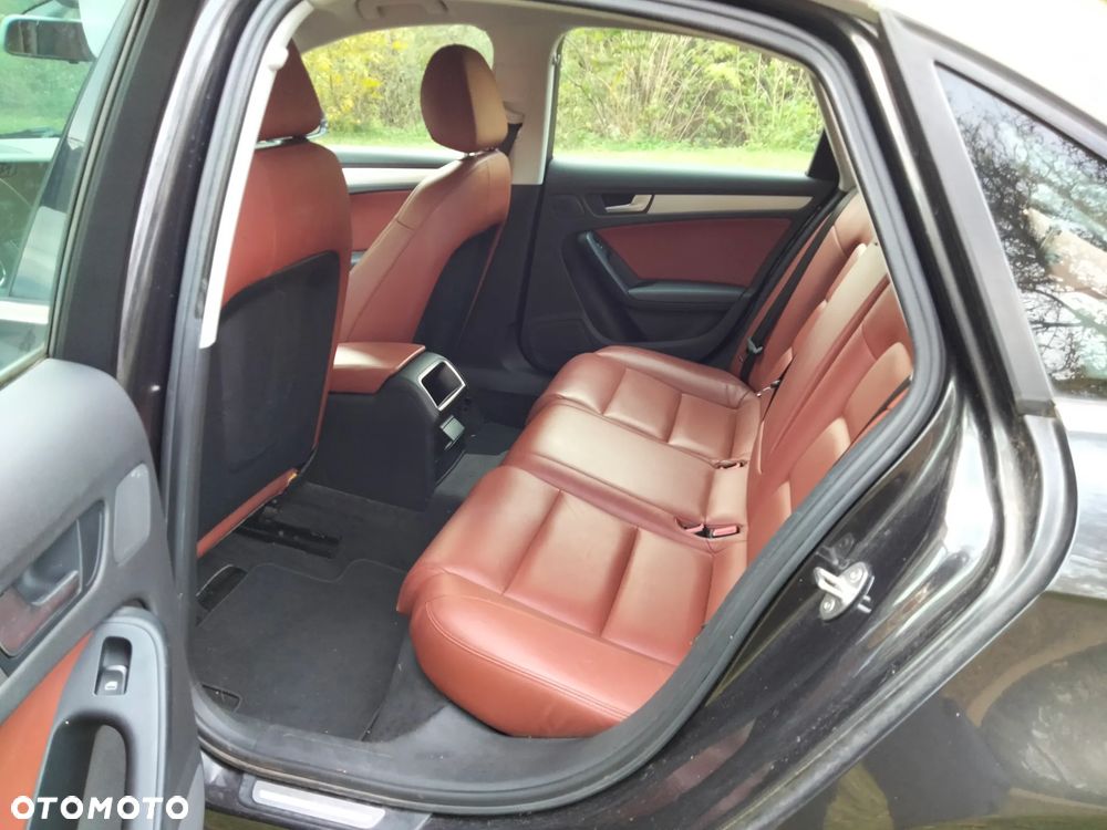 Audi A4 Limousine - 9