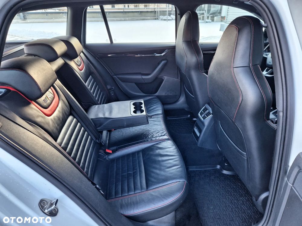 Skoda Octavia 2.0 TSI RS 230 - 22