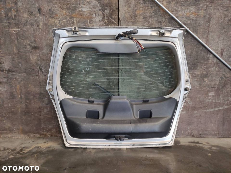 KOMPLETNY TYŁ KLAPA ZDERZAK LAMPY STILO I 3D 647 - 19