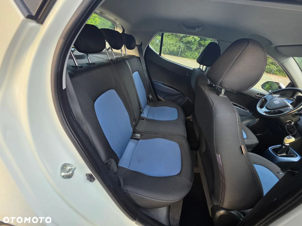 Hyundai i10 1.2 Fifa World Cup Edition - 28