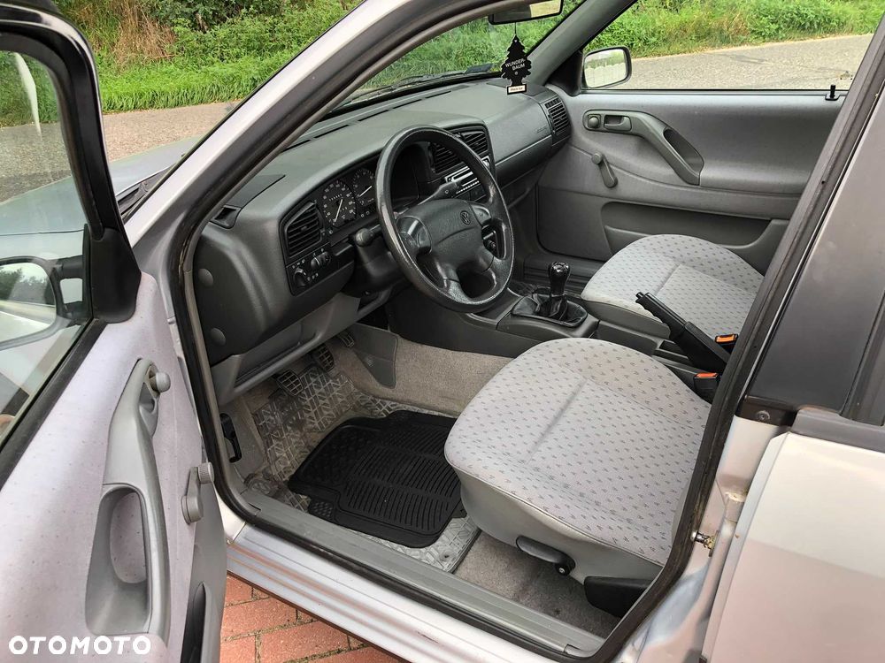 Volkswagen Passat - 7