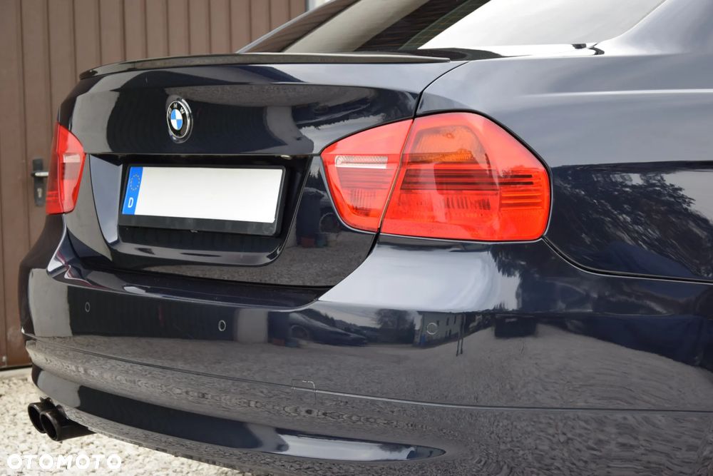 BMW Seria 3 325i - 17