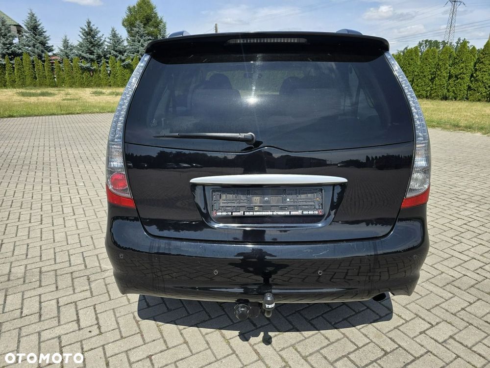 Mitsubishi Grandis - 10