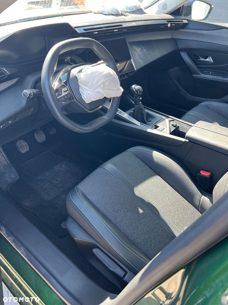 Peugeot 308 1.2 PureTech GPF Allure S&S - 10