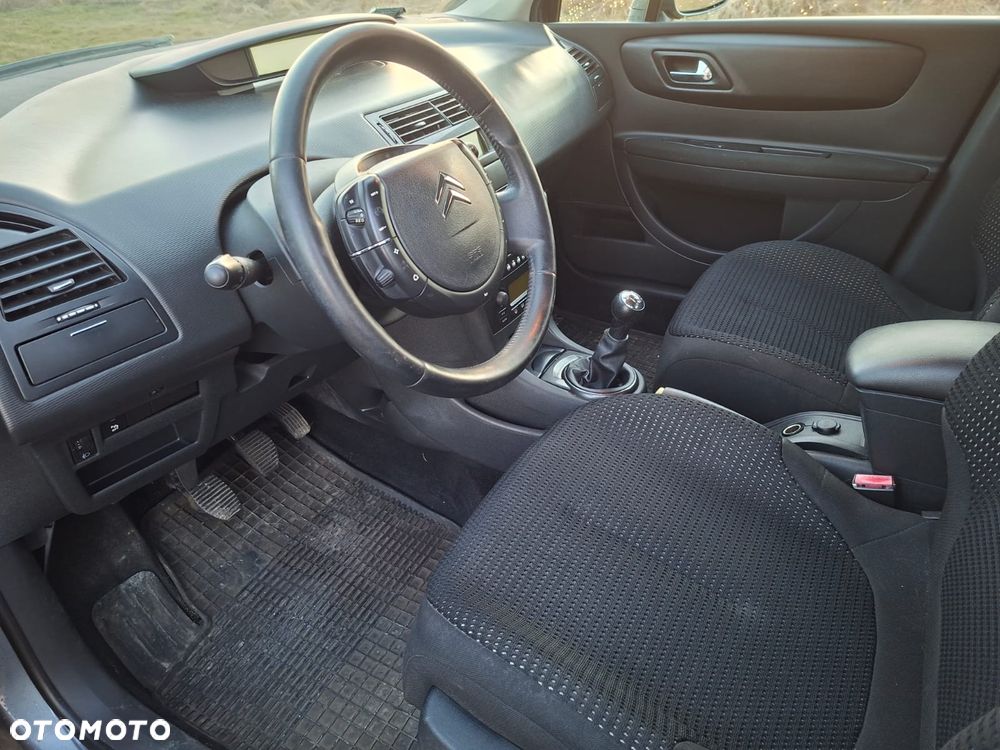 Citroën C4 1.6 HDi SX - 11