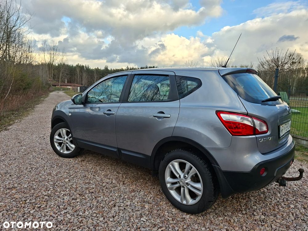 Nissan Qashqai 1.6 visia - 25