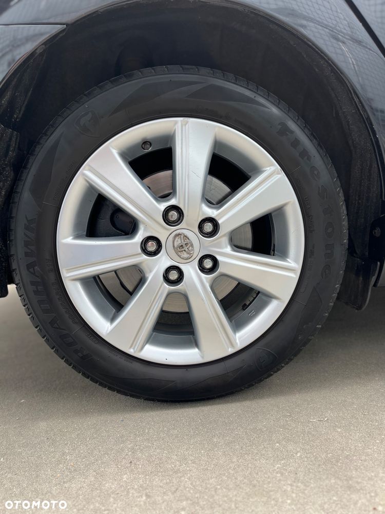 Toyota Avensis 1.6 Comfort - 29