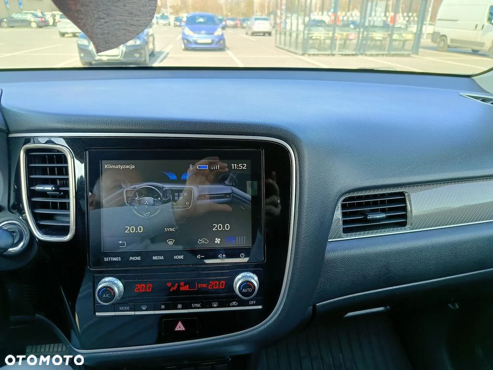 Mitsubishi Outlander - 7