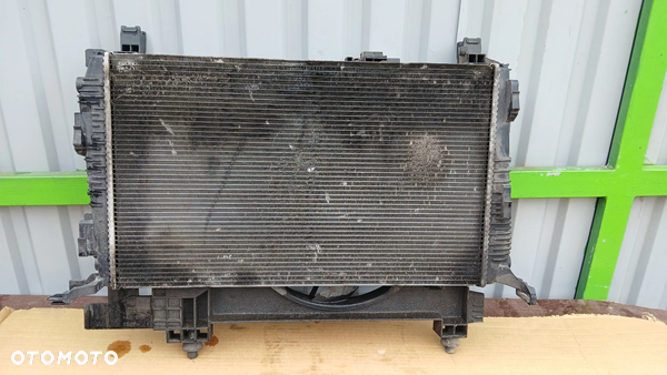 Dacia Duster  I 10-13 1.5DCI intercooler chłodnica wentylator