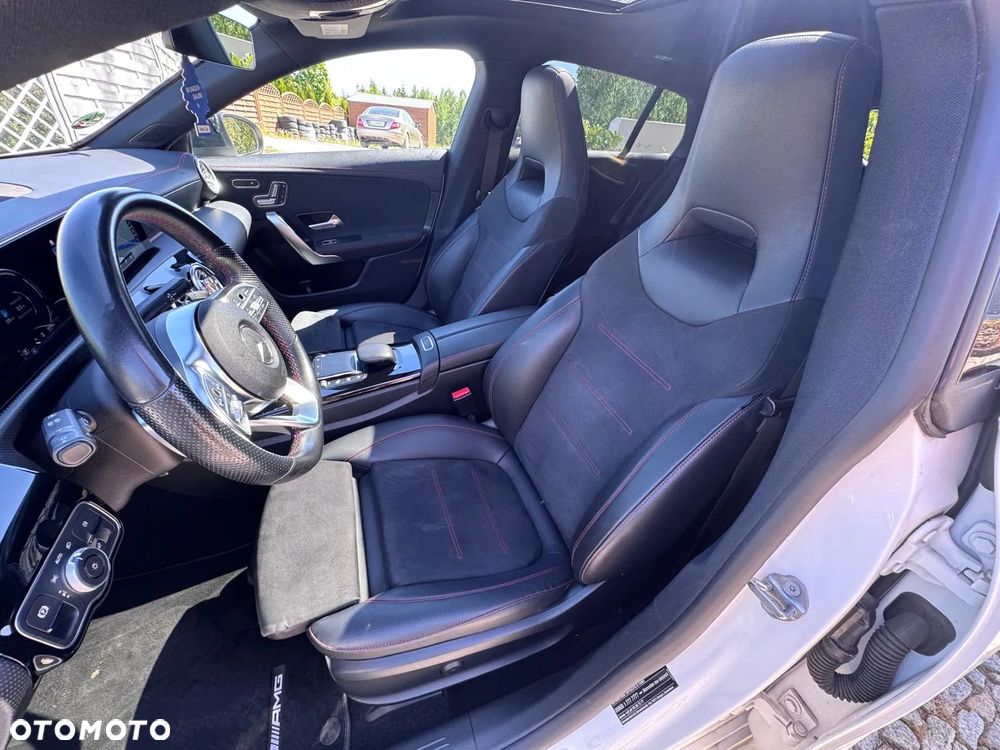 Mercedes-Benz CLA 250 AMG Line 7G-DCT - 26