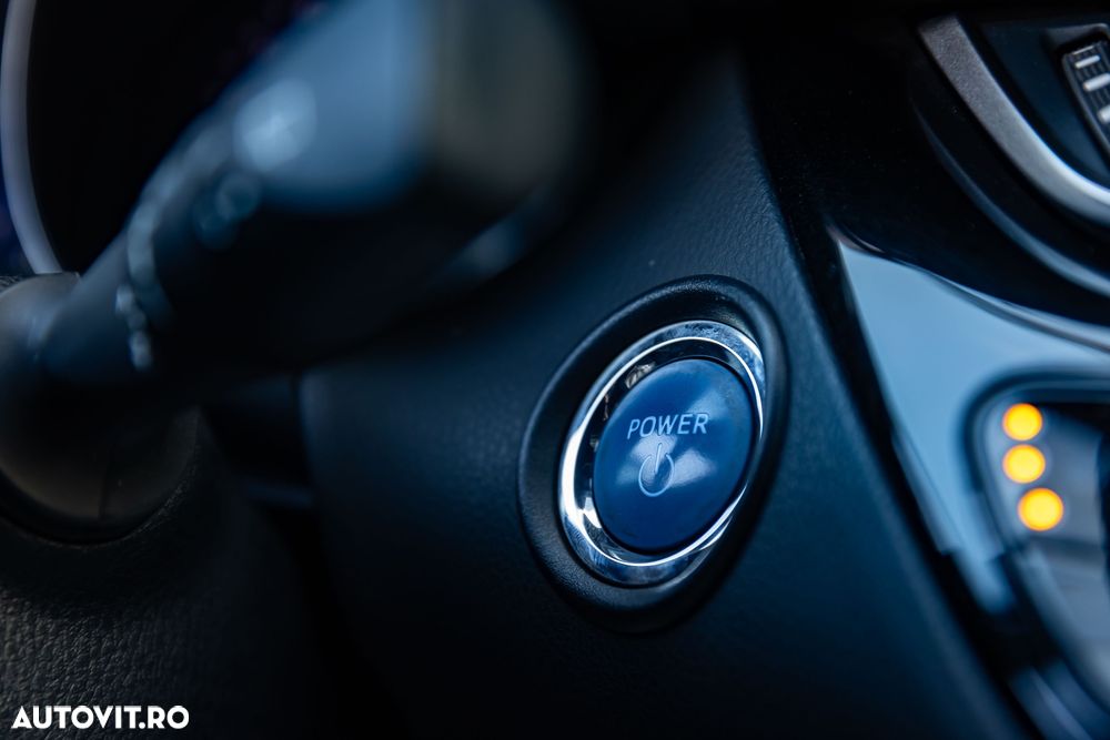 Toyota C-HR Hybrid Lounge - 12