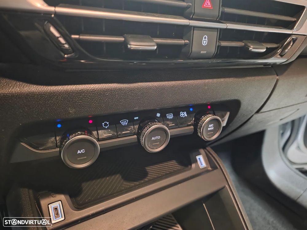 Citroën C4 1.5 BlueHDi Shine EAT8 - 38