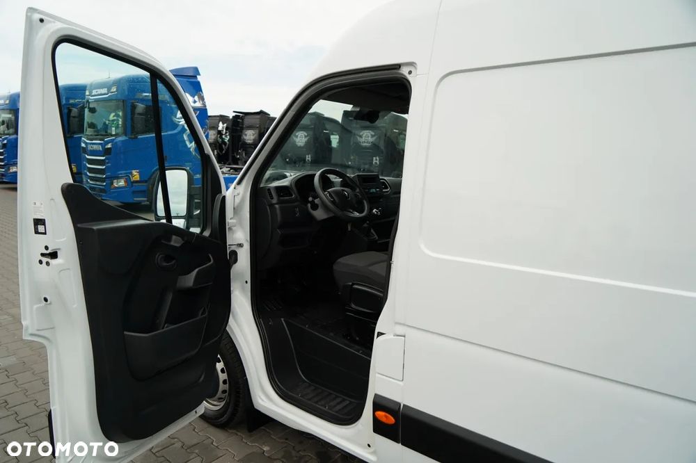 Renault MASTER / BLASZAK / FURGON / SPROWADZONY - 24