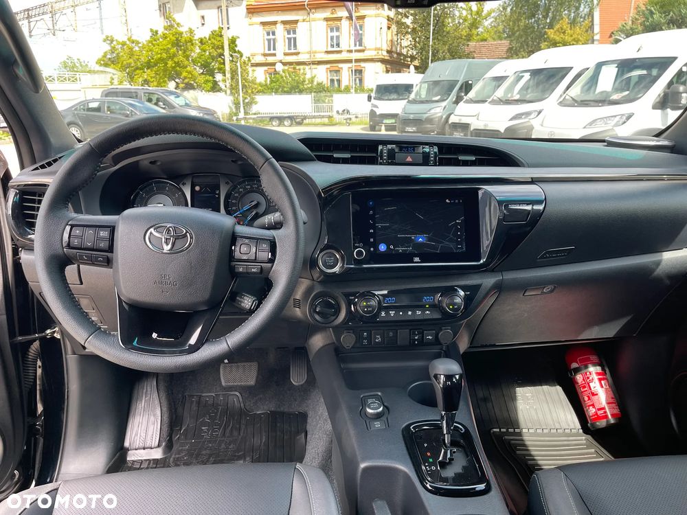 Toyota Hilux 2.8 D-4D Double Cab Invincible 4x4 - 19