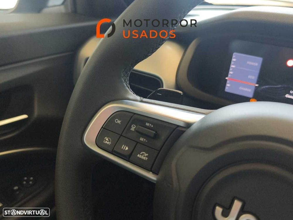 Jeep Avenger 1.2 e-Hybrid Summit DCT - 16
