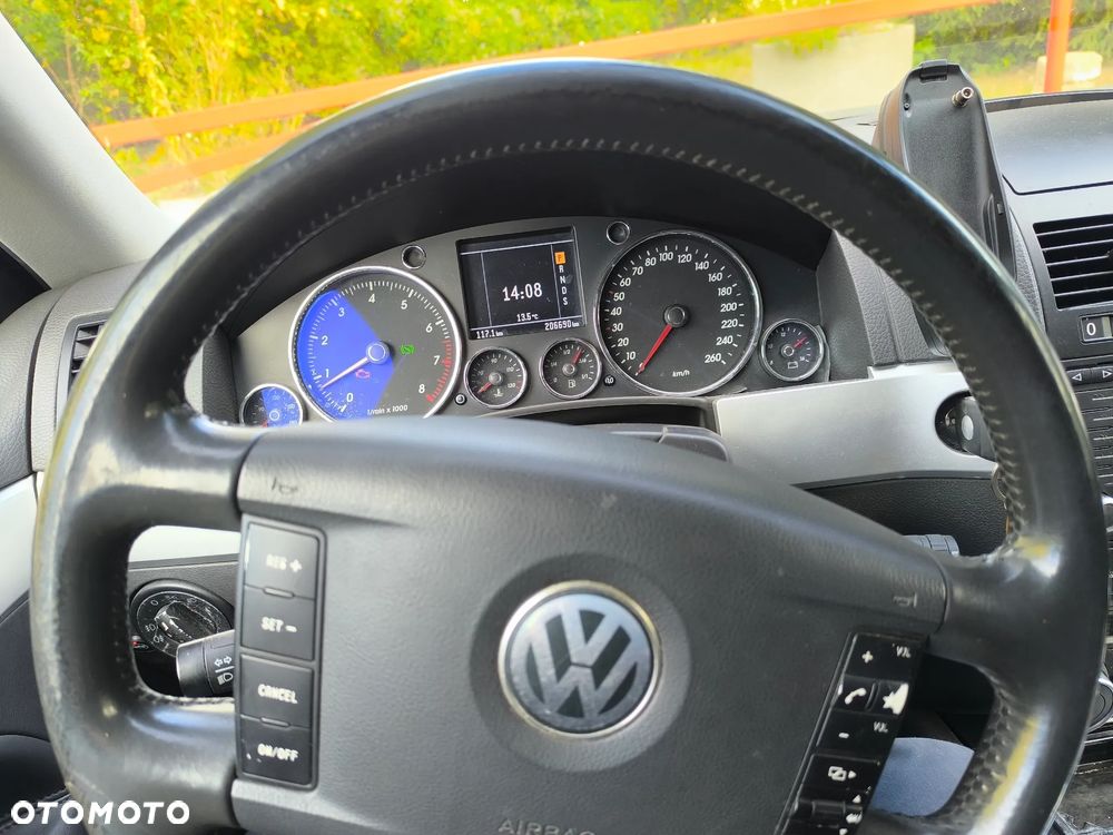Volkswagen Touareg 3.2 V6 Tiptr - 7