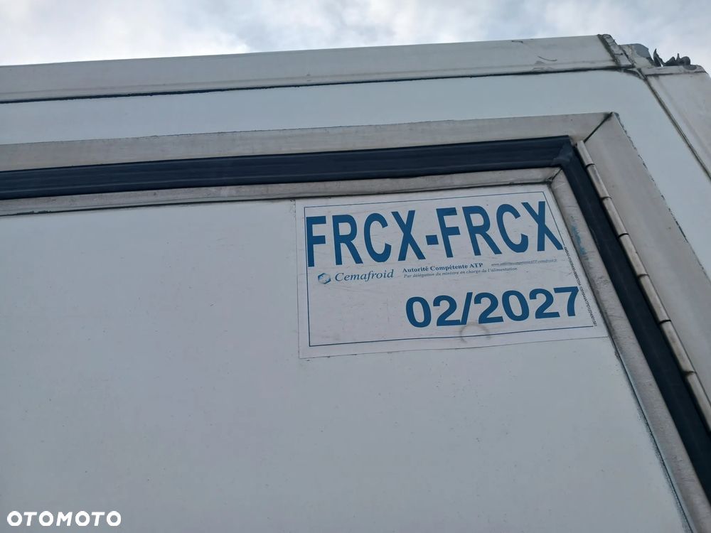 Iveco Daily kontener Izoterma chłodnia Mroźnia Przegroda 2016r - 6