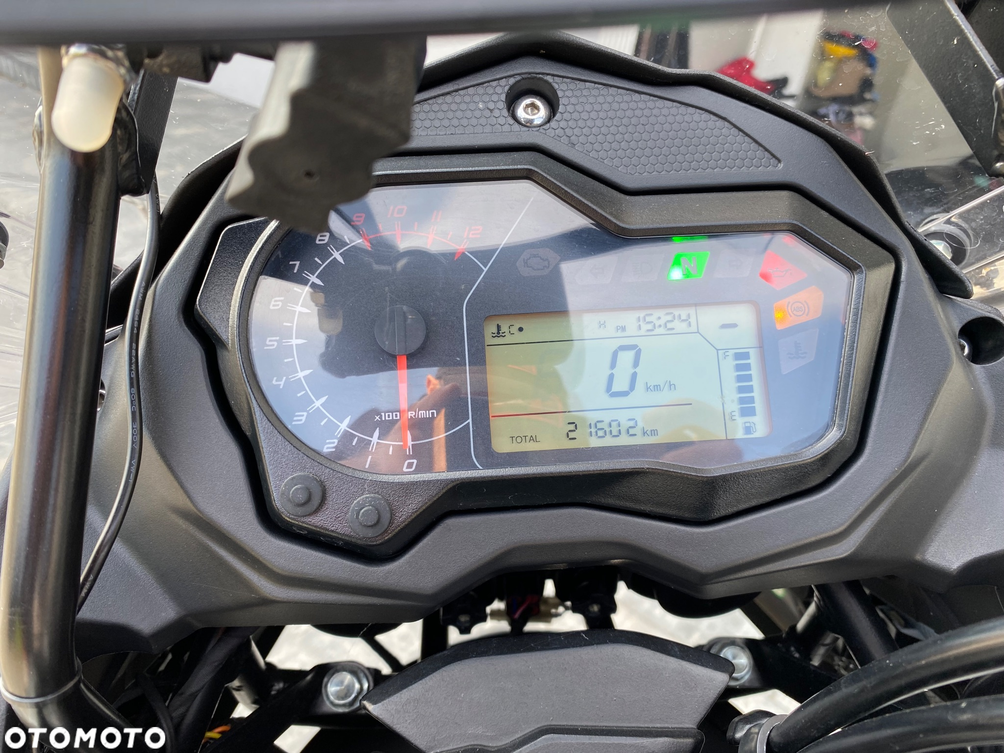 Benelli TRK 502 - 11