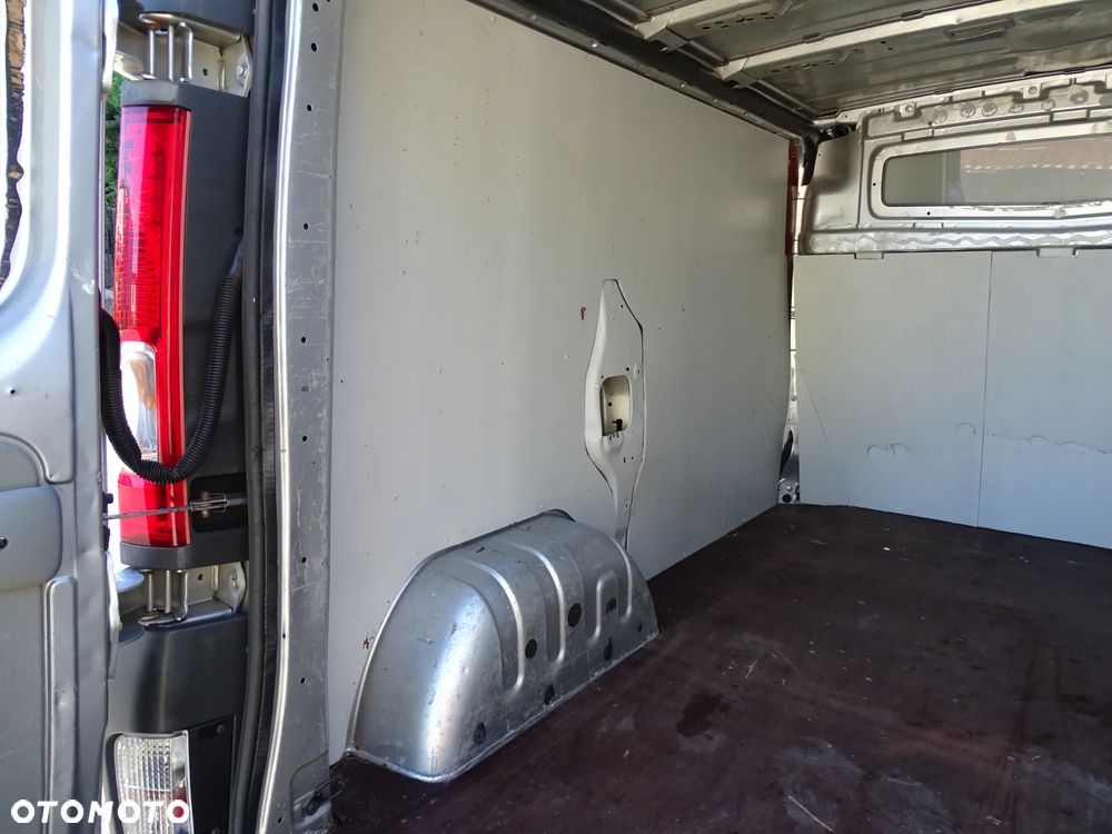 Renault Trafik 2,0 DCI 115 KONI L1 H1 Klima -sprawna, HAK, Automat , Relingi dachowe ,paka 2,40 m. - 17