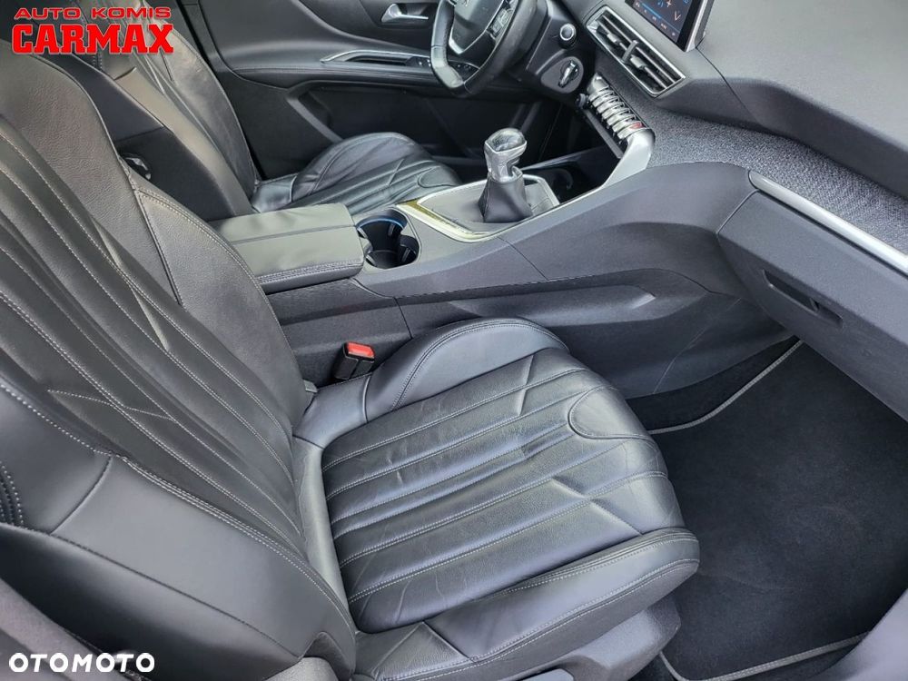 Peugeot 5008 - 30