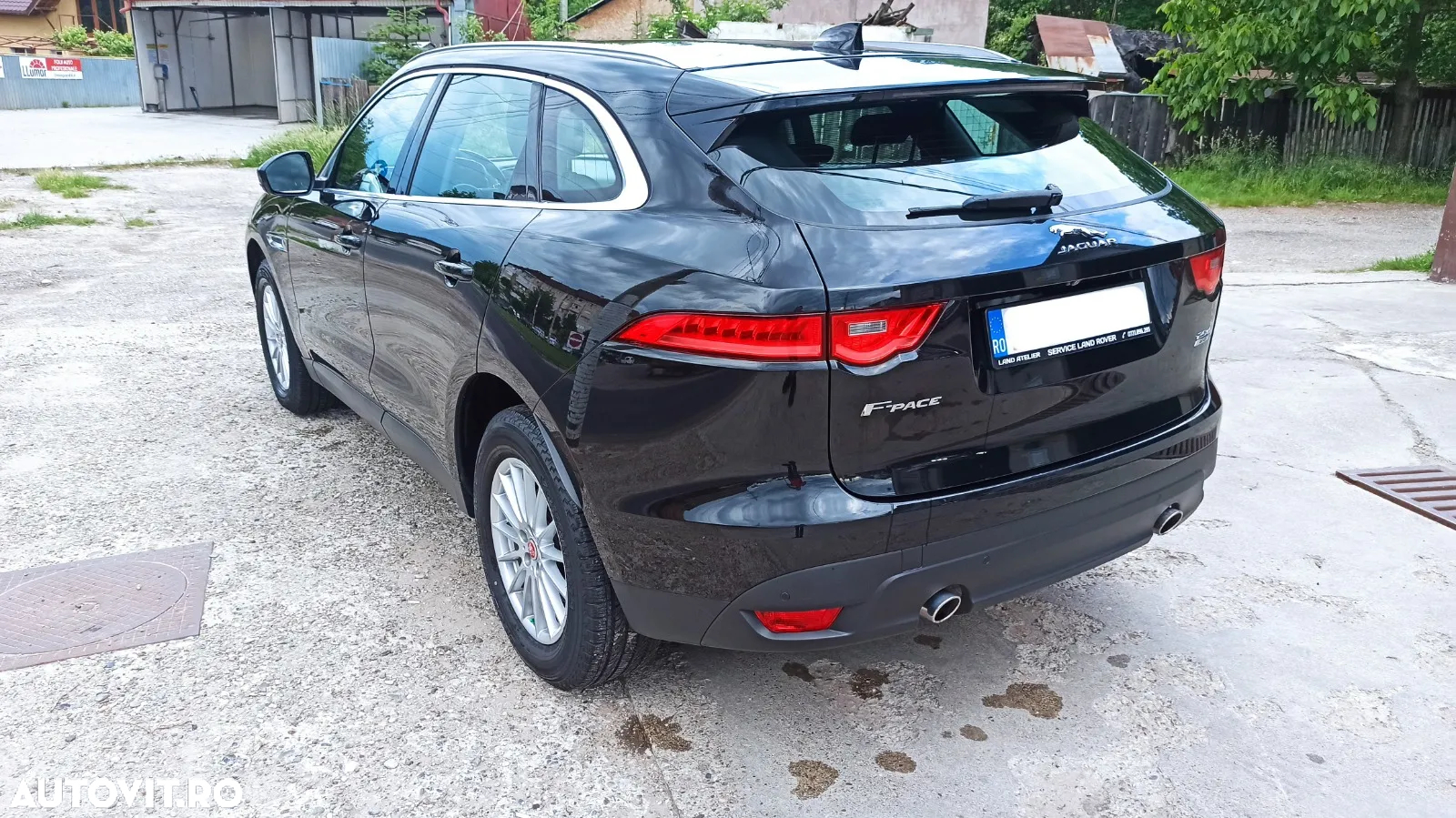 Jaguar F-Pace 25d AWD Pure - 8