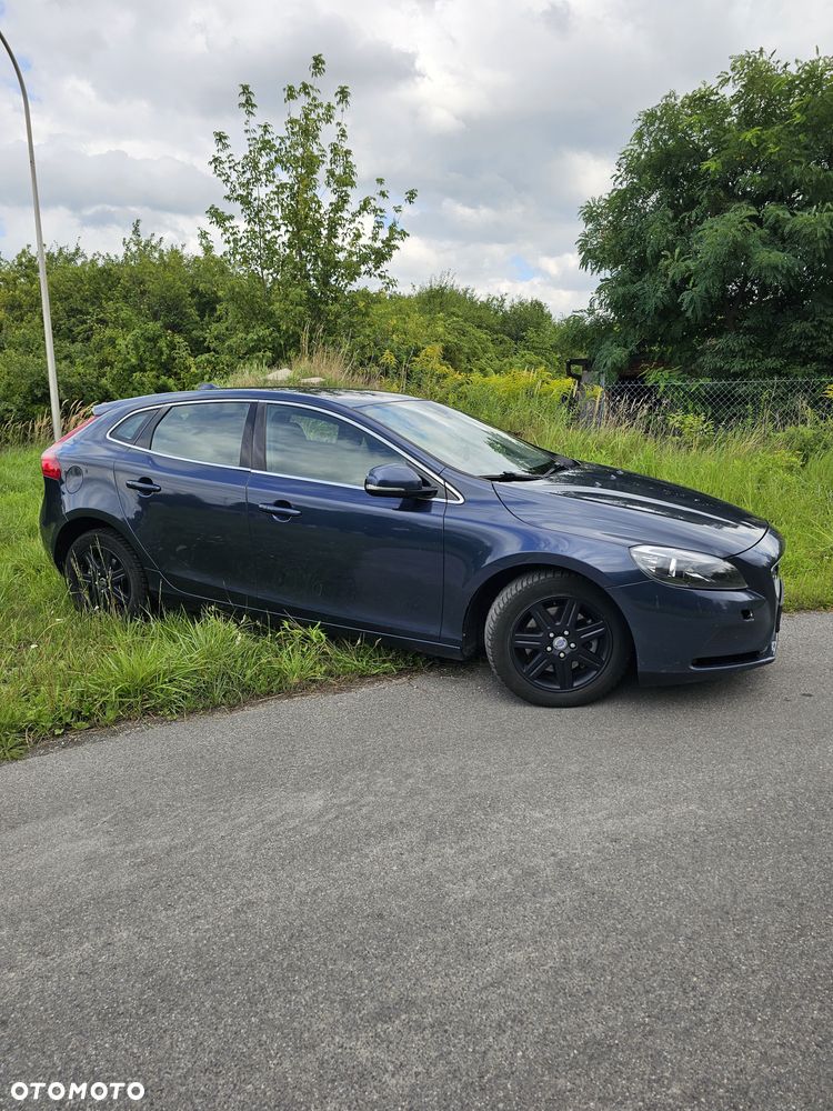 Volvo V40 T3 Kinetic - 4