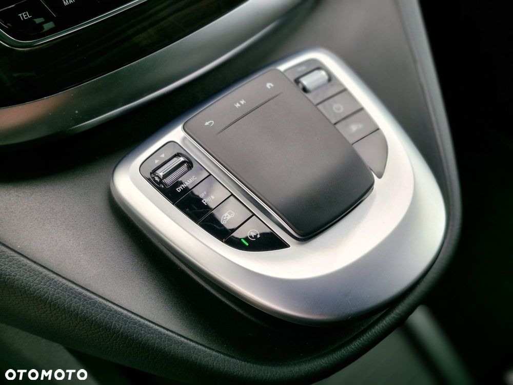 Mercedes-Benz Klasa V 2022