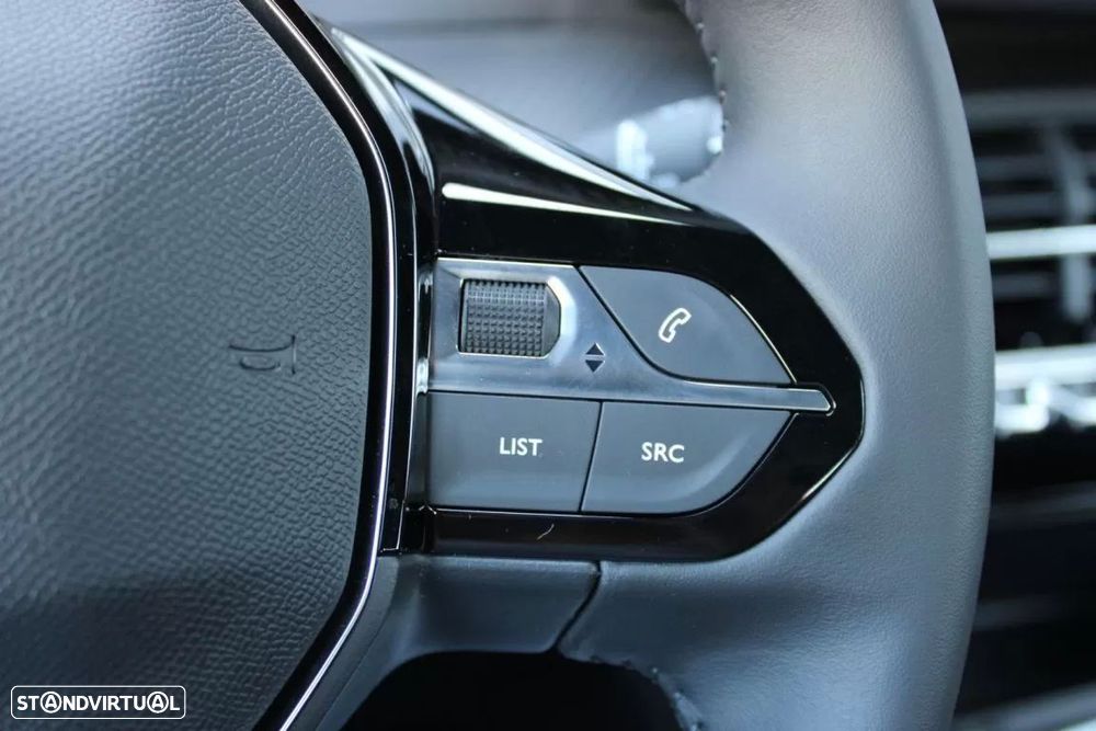 Peugeot 2008 1.2 PureTech Allure Pack - 20