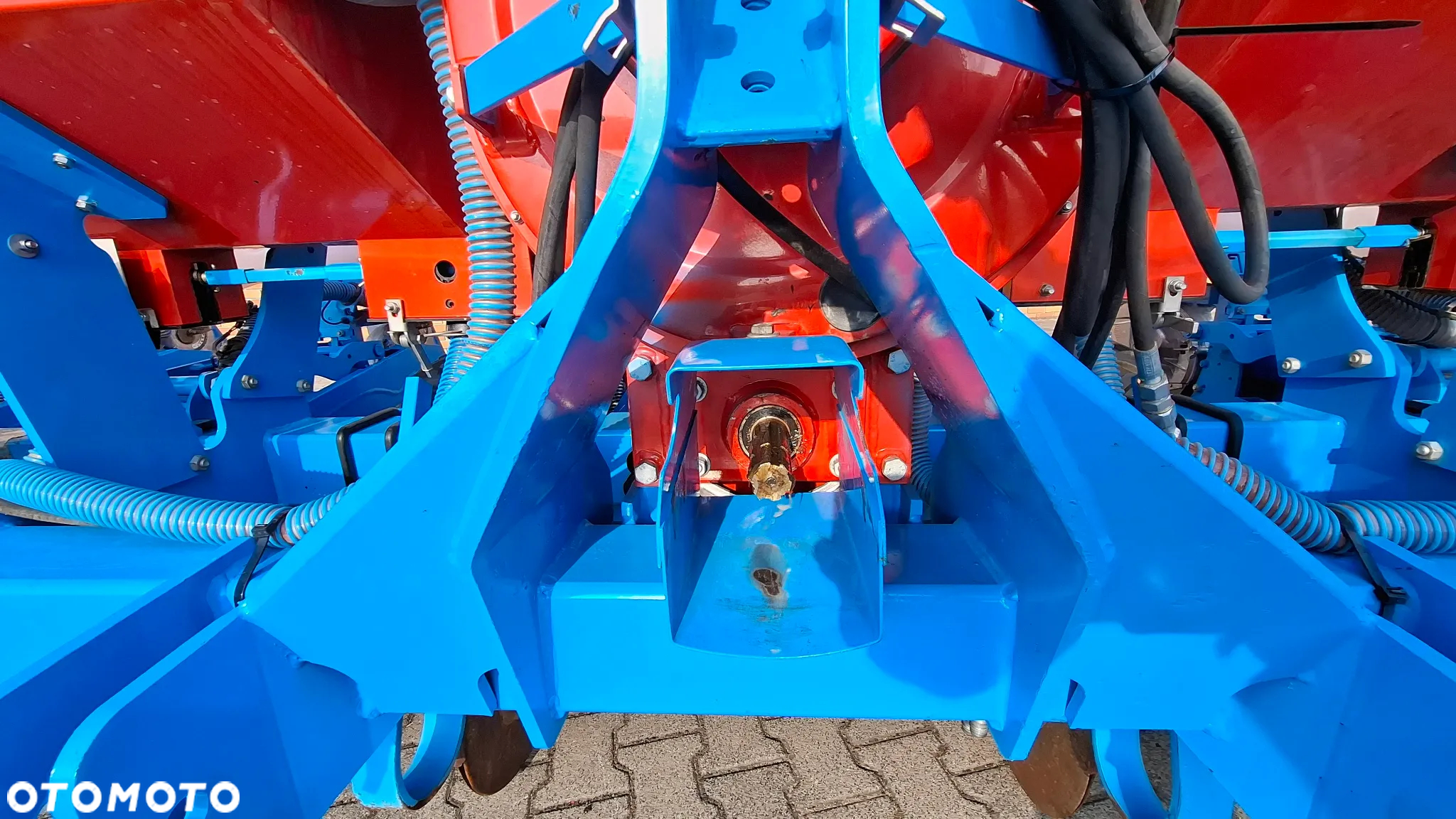 Monosem Siewnik punktowy 6-rzędowy NG PLUS M Monoshox - 28