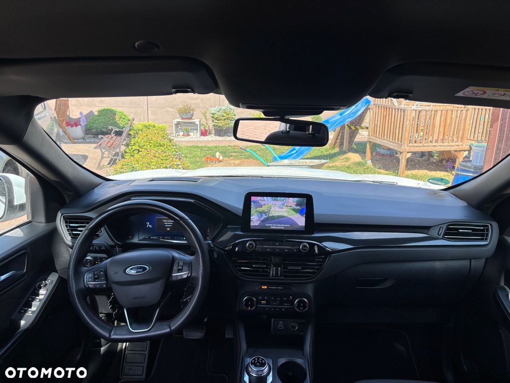 Ford Kuga - 28