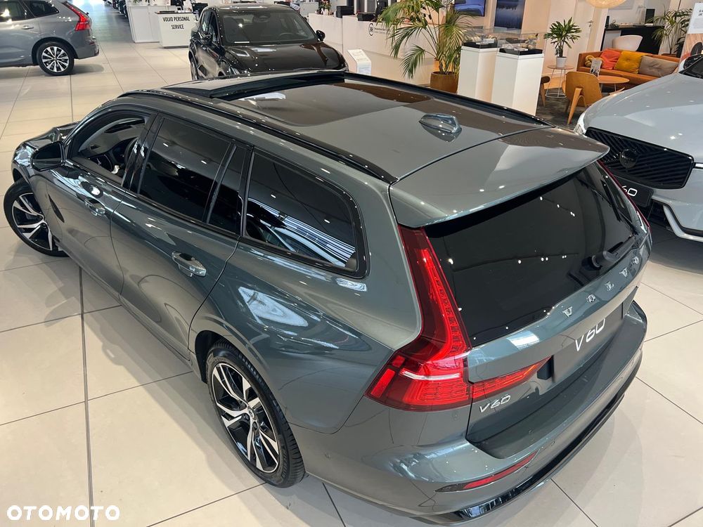 Volvo V60 B4 B Ultimate Dark - 7