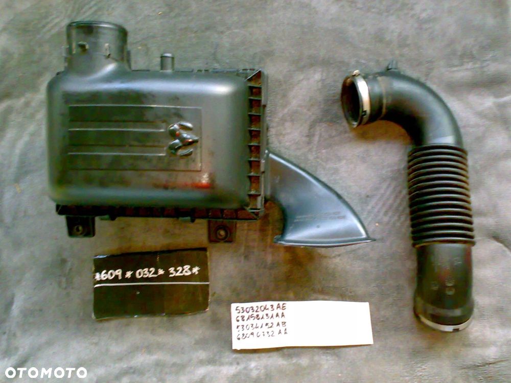 dodge ram 1500 2008 - obudowa filtra powietra dolot rura wlot kpl. 5.7hemi - 1