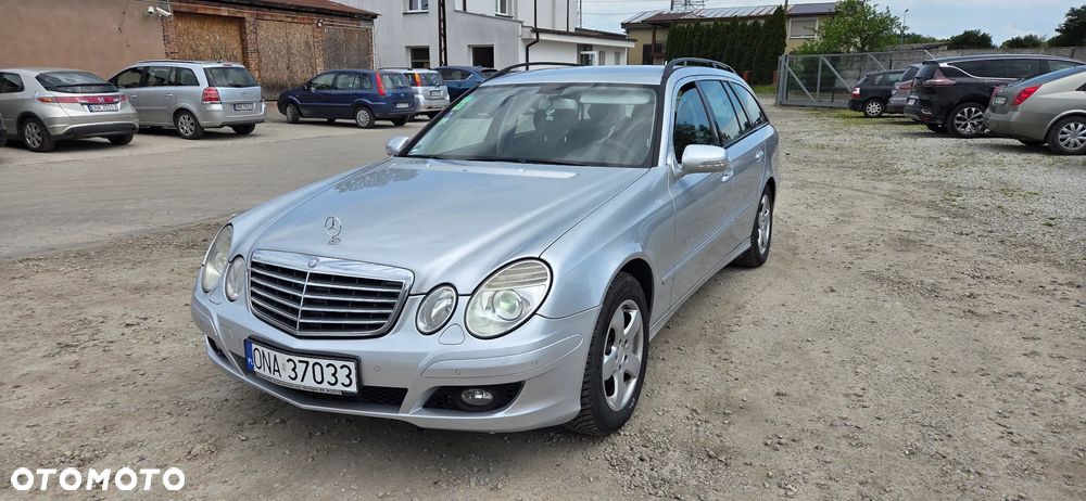 Mercedes-Benz Klasa E 280 CDI T Classic - 1