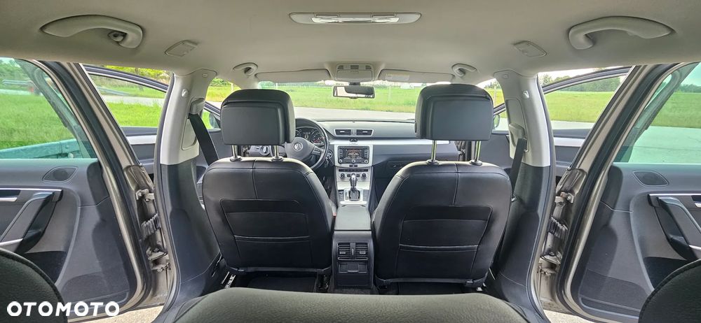 Volkswagen Passat 2.0 TDI 4Mot Highline DSG - 19